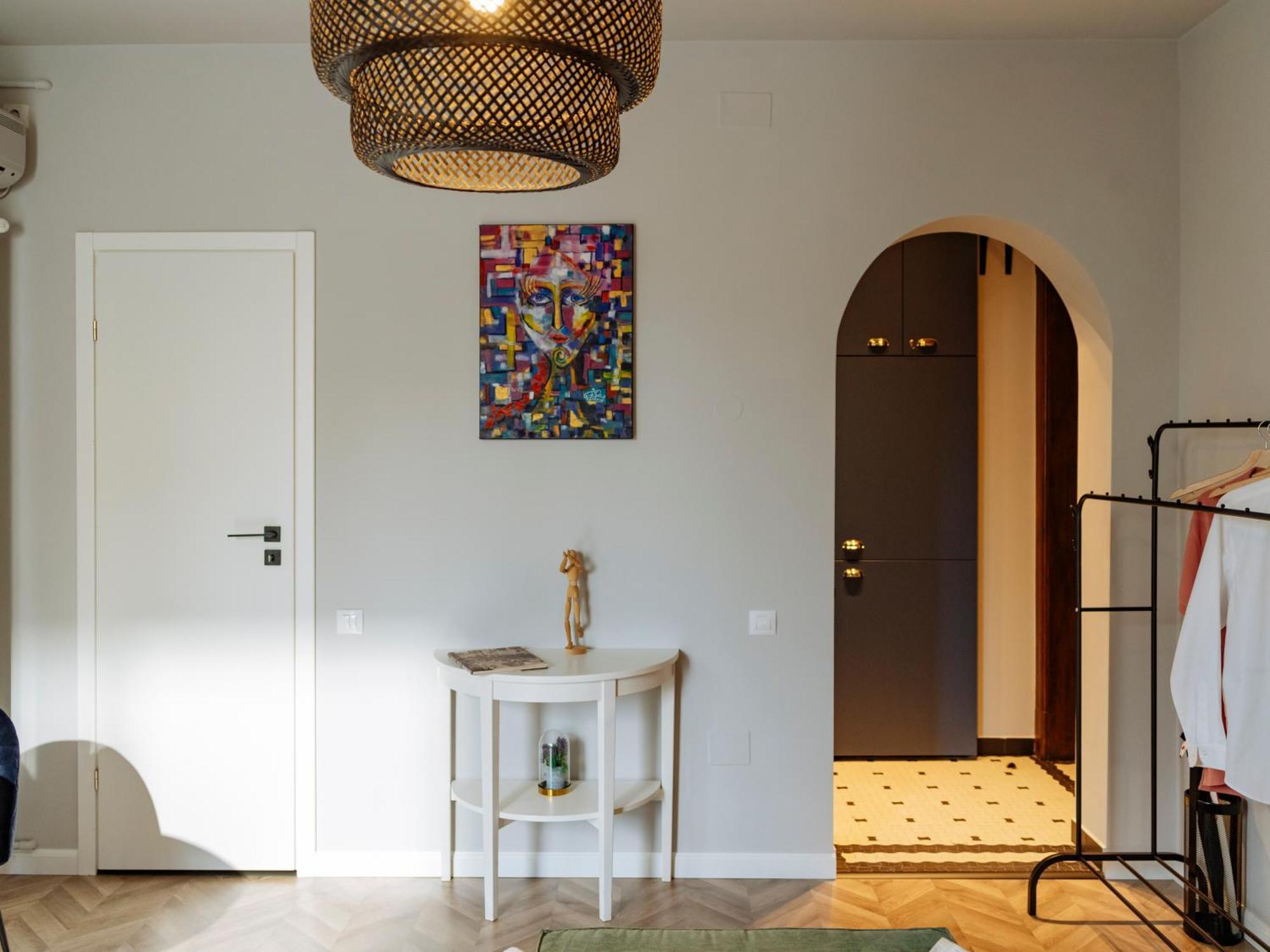 Petite Maison Sur Le Boulevard Букурещ Екстериор снимка